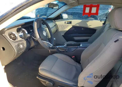 2011 Ford Mustang z USA, uszkodzony, nr VIN 1ZVBP8AM4B5124487